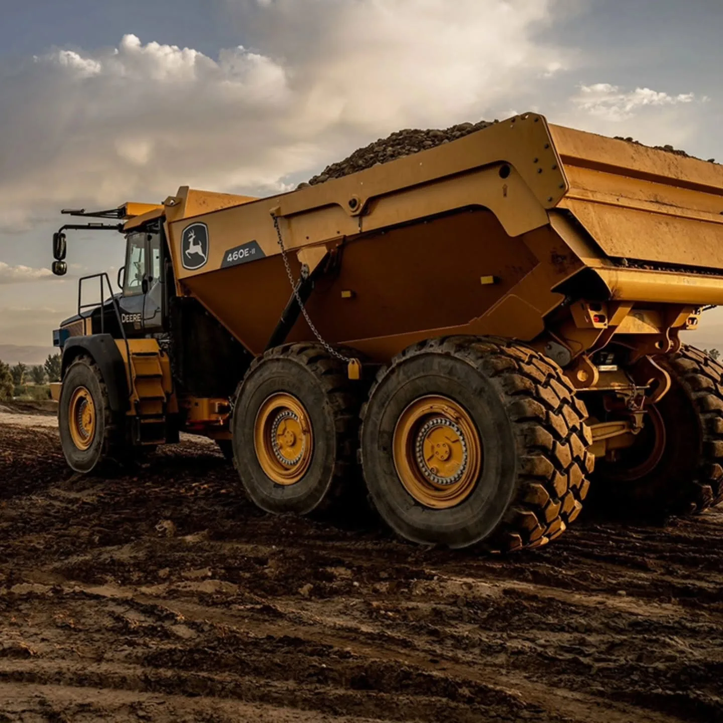 John-Deere-460-P-Tier-ADT-1.jpeg